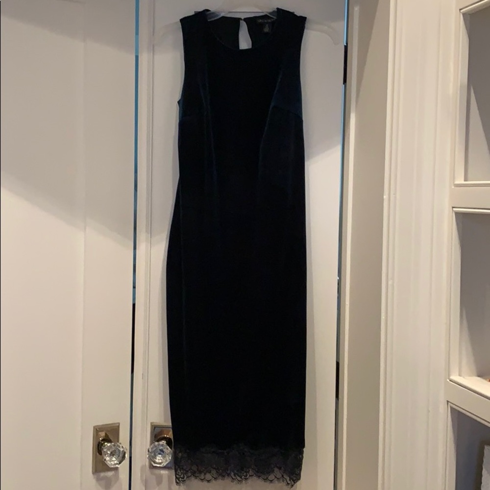 A pea in the pod maternity dress